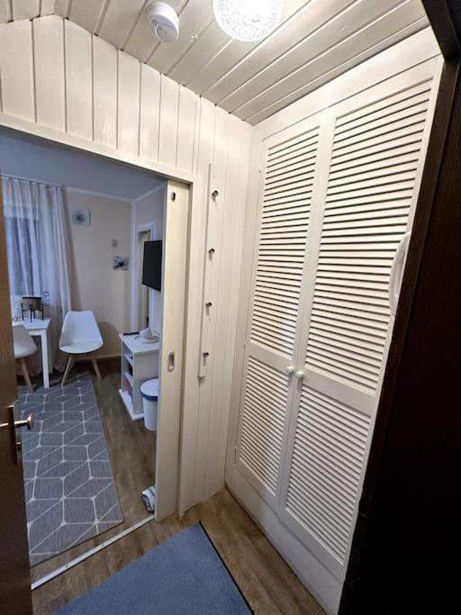 Small Studio For Two - Ferienwohnung Fuer Zwei Бад-Райхенхалль Экстерьер фото